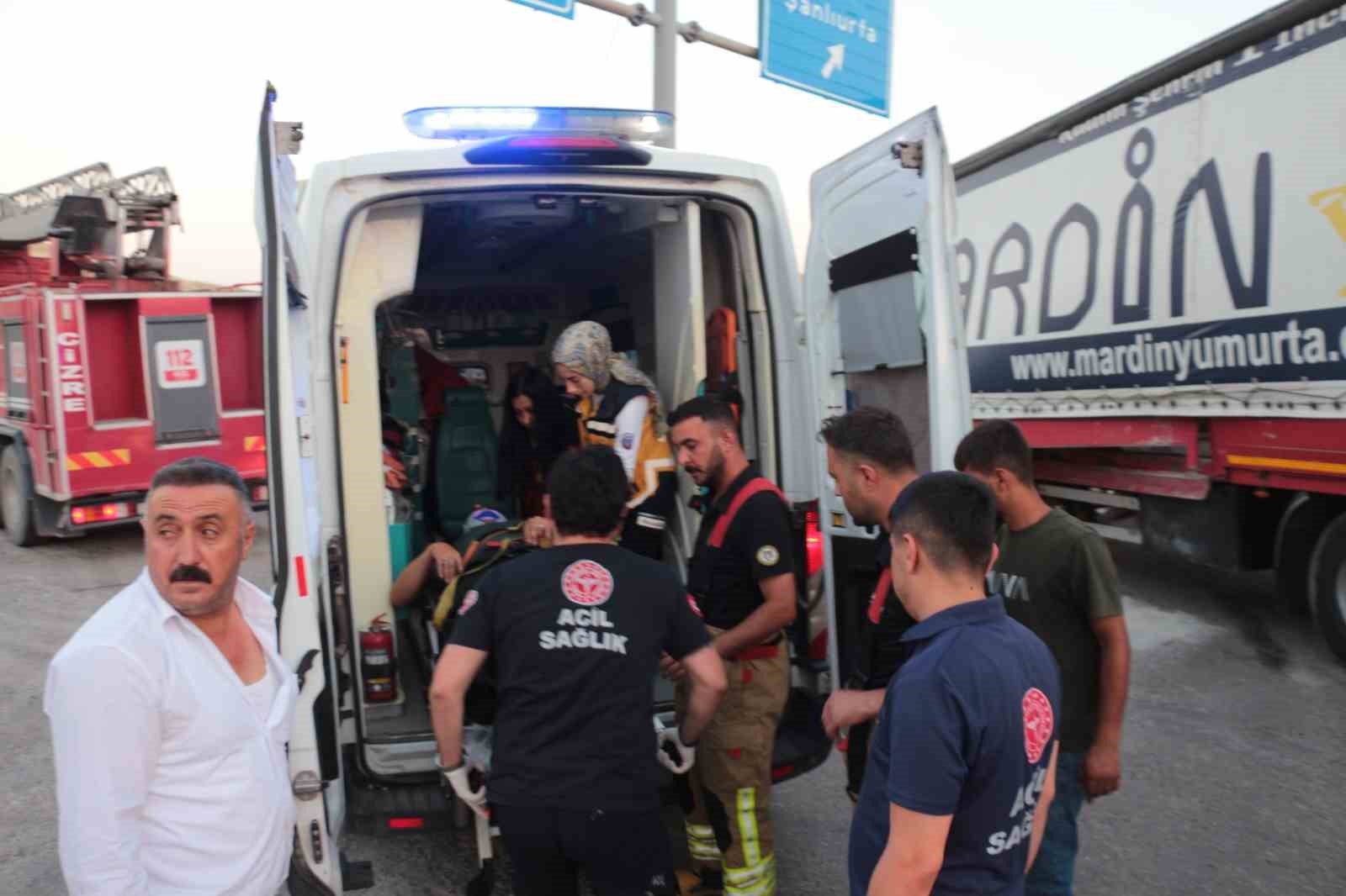 sirnakta iki tir carpisti 2 yarali 4 K2dr7H9g