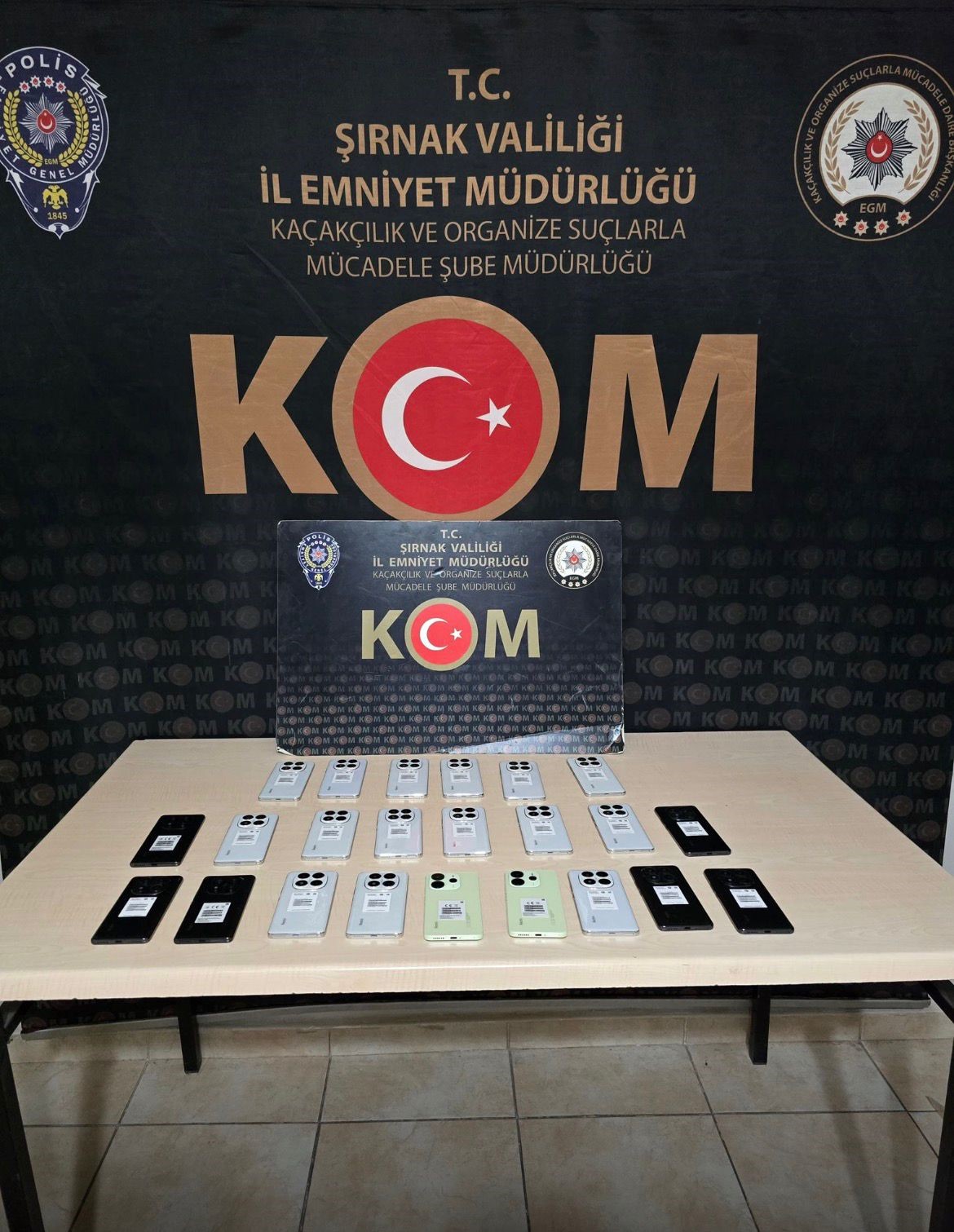 sirnakta jandarma 10 milyon liralik kacak malzeme ele gecirdi 5 awyGObqp