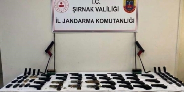 sirnakta-jandarma-ekipleri-cephanelik-ele-gecirdi-6K8bYmCu.jpg