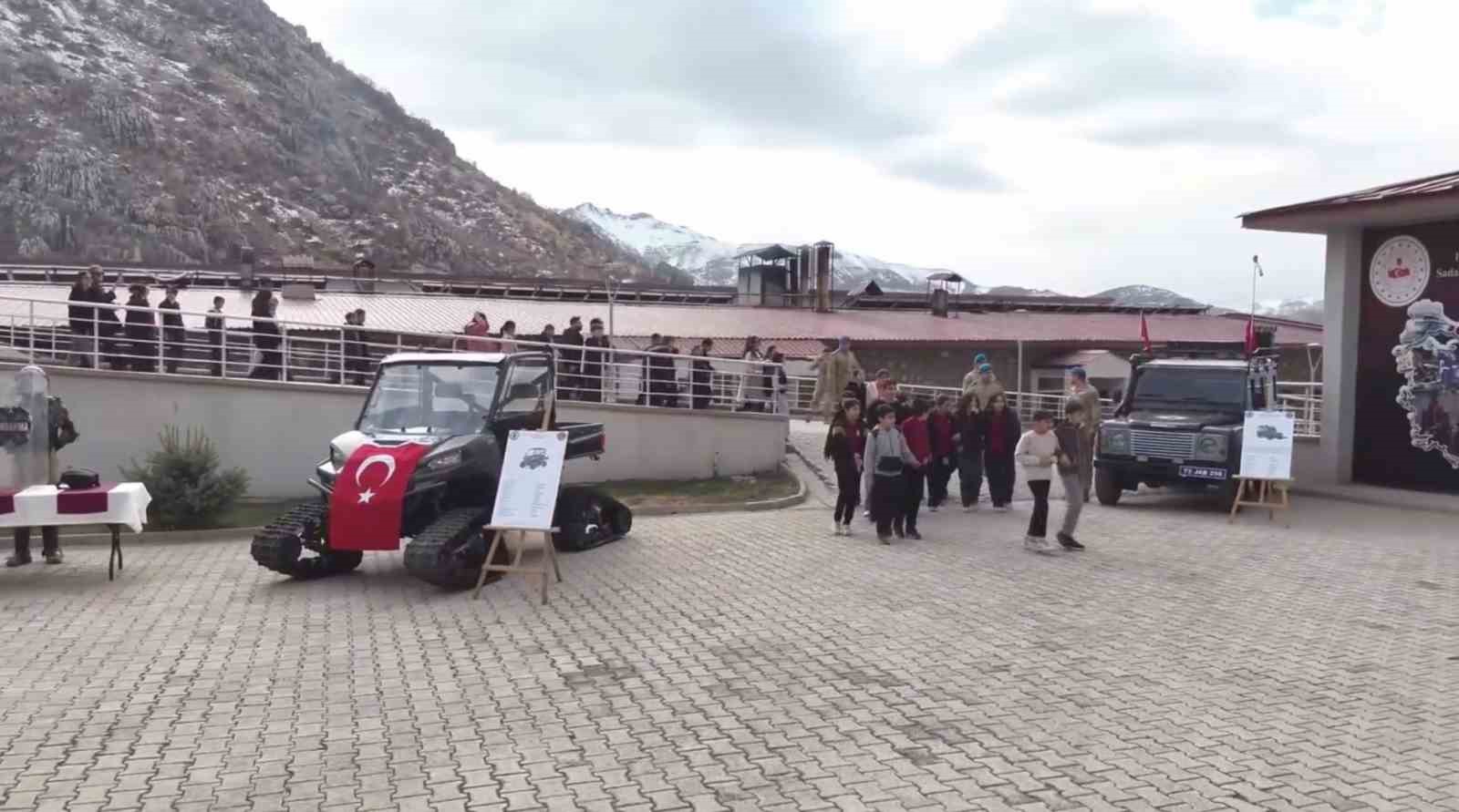 sirnakta jandarmadan cocuklara unutulmaz gun 1 Er8vDMI5