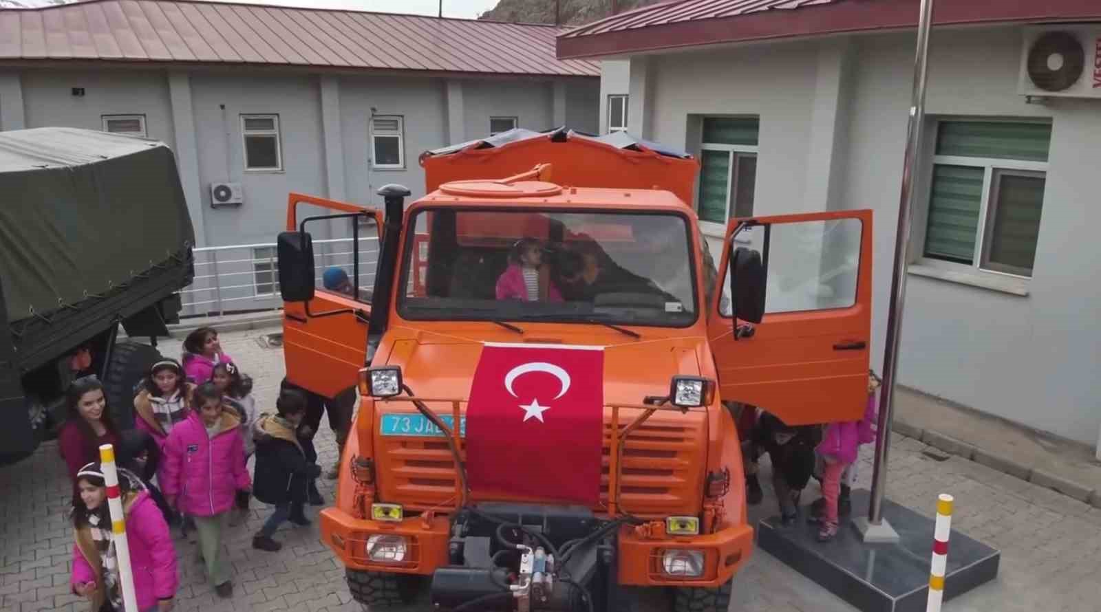 sirnakta jandarmadan cocuklara unutulmaz gun 3