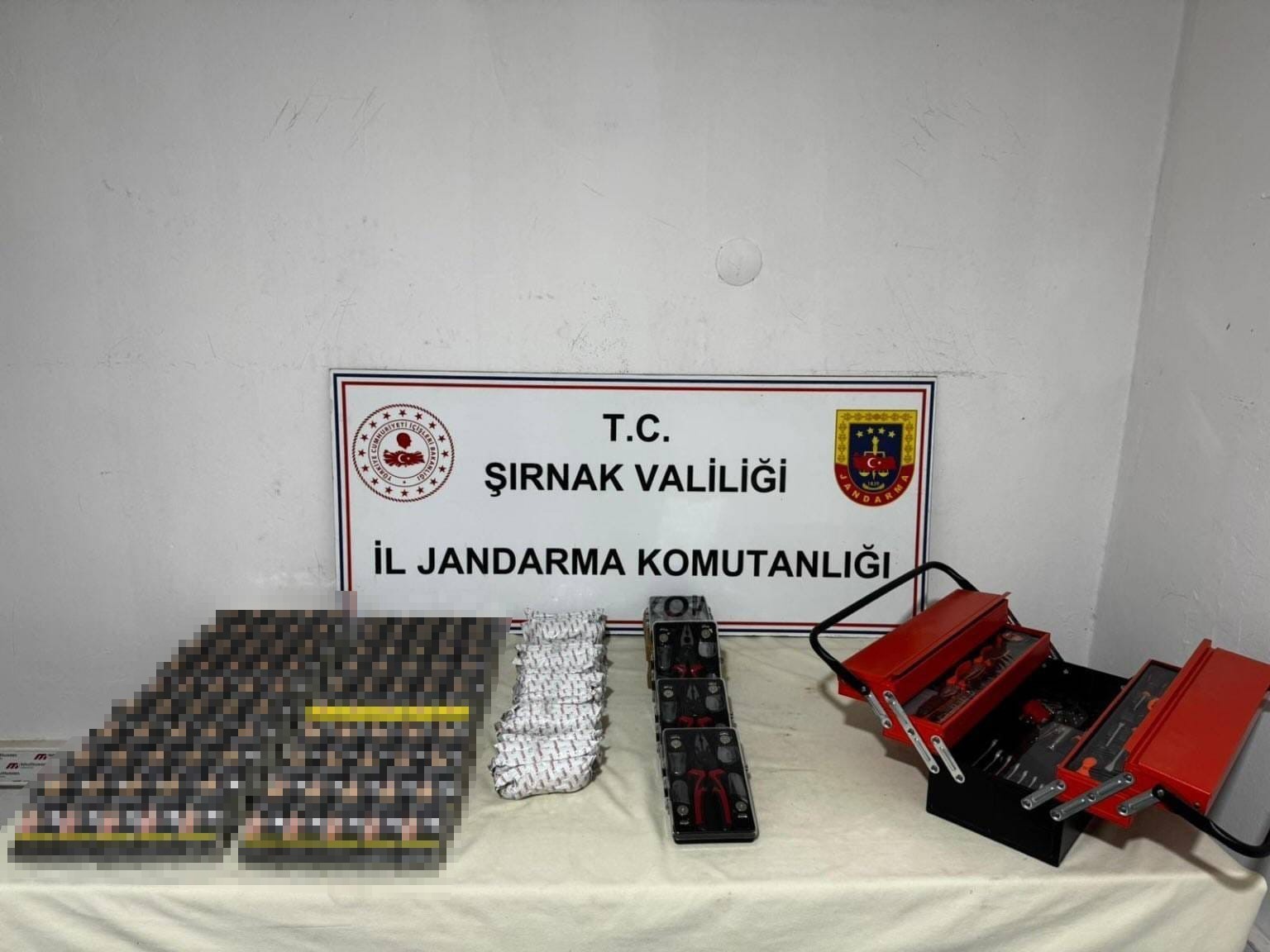 sirnakta jandarmadan kacakciliga buyuk darbe 1 LP46YMwC