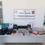 sirnakta-jandarmadan-kacakciliga-buyuk-darbe-8-milyon-liralik-kacak-urun-ele-gecirildi-OLQJPPGV.jpg
