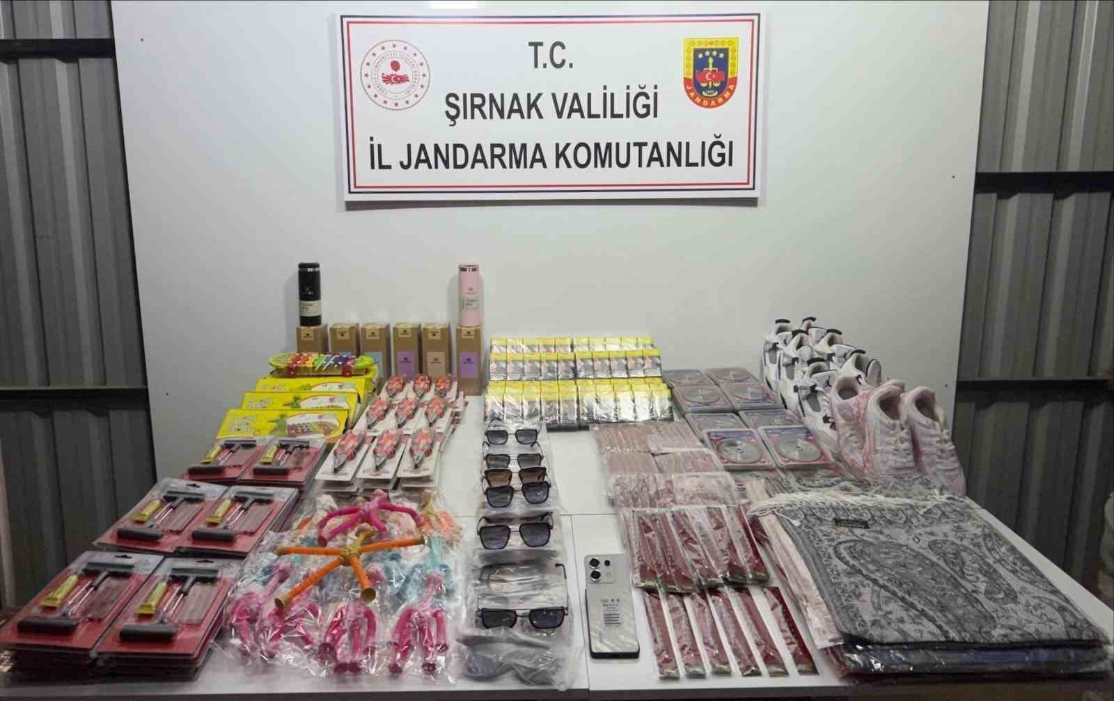 sirnakta jandarmadan kacakcilik operasyonu 105 supheli yakalandi 2 irhjTthR