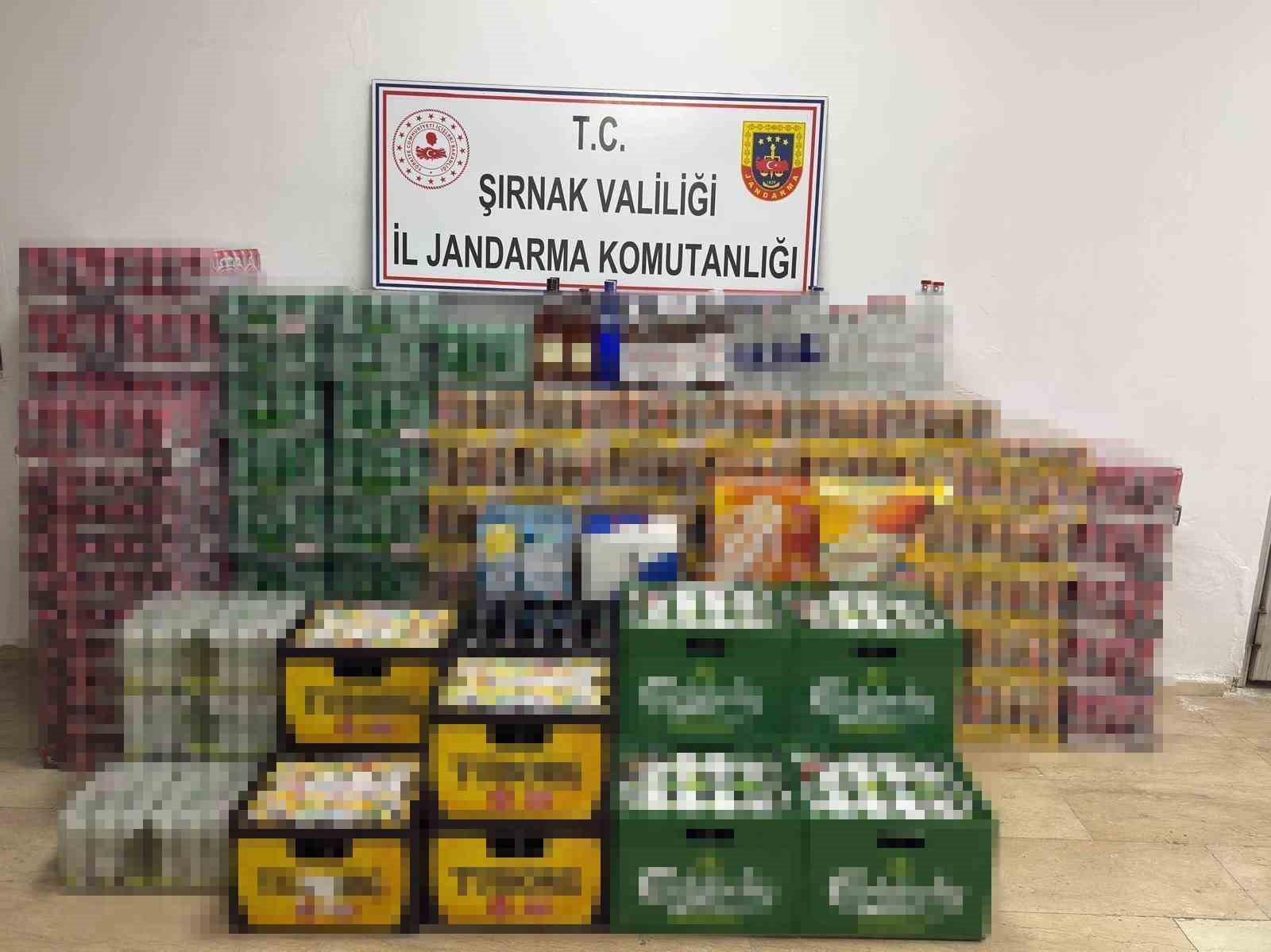 Şırnak’ta jandarmadan kaçakçılık operasyonu: 34,5 milyon liralık kaçak malzeme ele geçirildi 8 sirnakta jandarmadan kacakcilik operasyonu 345 milyon liralik kacak malzeme ele gecirildi 4 I8CZiewc