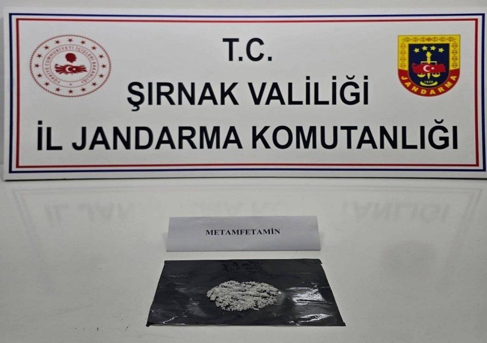 sirnakta jandarmadan kacakcilik operasyonu 4 tutuklama 0 Pw7mP6kj