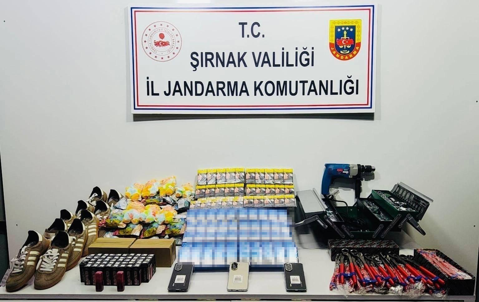 sirnakta jandarmadan kacakcilik operasyonu 4 tutuklama 6 s8seD3q4