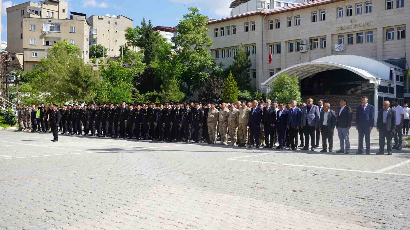 Şırnak’ta jandarmanın 187’nci kuruluş yıl dönümü kutlandı 5 sirnakta jandarmanin 187nci kurulus yil donumu kutlandi 1 IF8jhabz