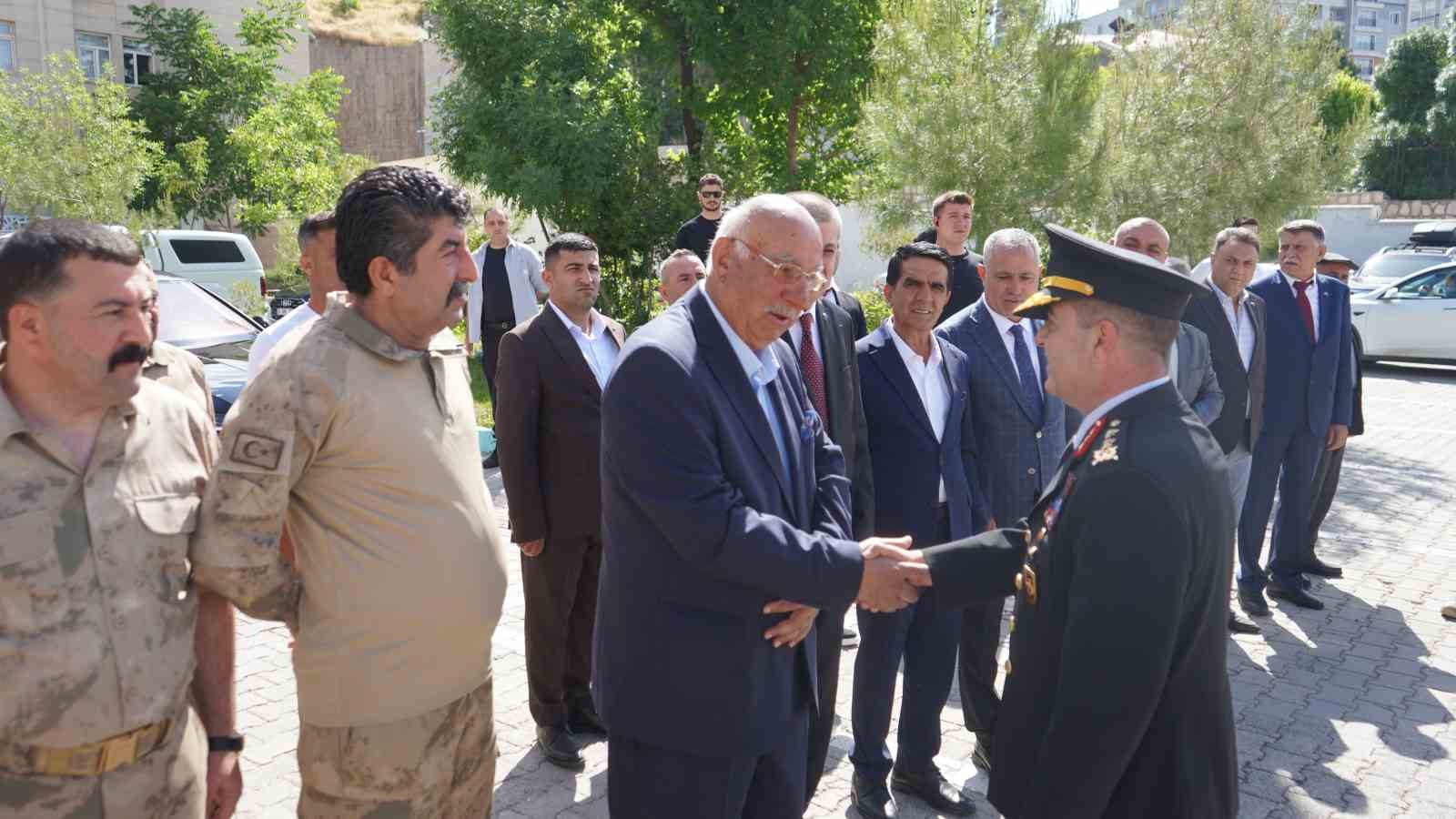 Şırnak’ta jandarmanın 187’nci kuruluş yıl dönümü kutlandı 6 sirnakta jandarmanin 187nci kurulus yil donumu kutlandi 2 KiPXRrQF
