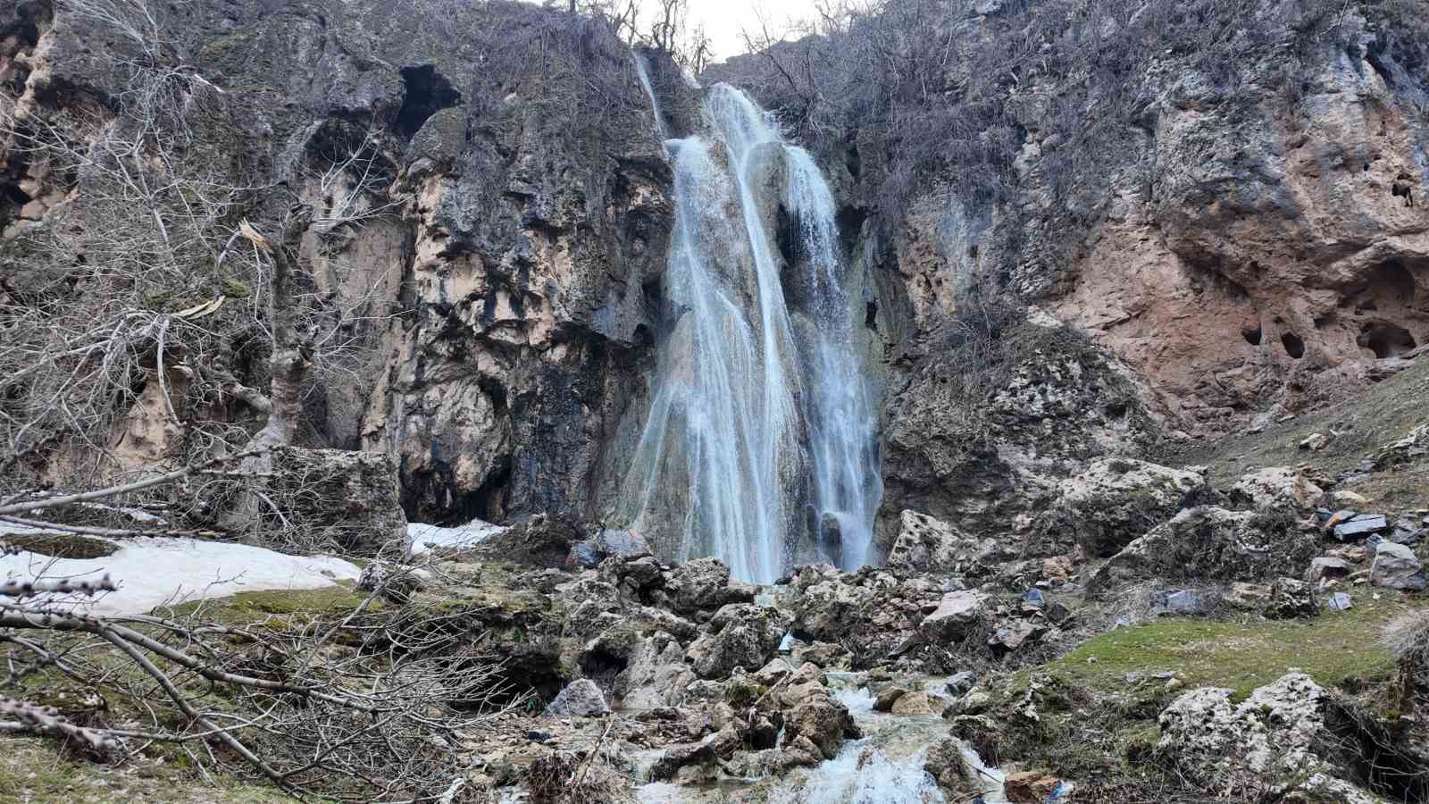 sirnakta kar eridi selaleler costu 2 X47JsZ3F