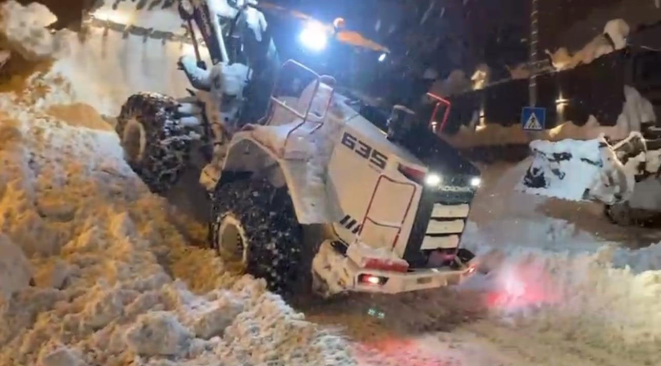 sirnakta kar kalinligi 2 metreyi gecti 1 LLduCUgF