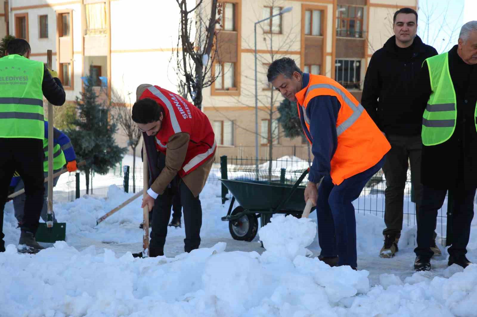 sirnakta kar temizliginde arac engeli 0 EXAXtEC1