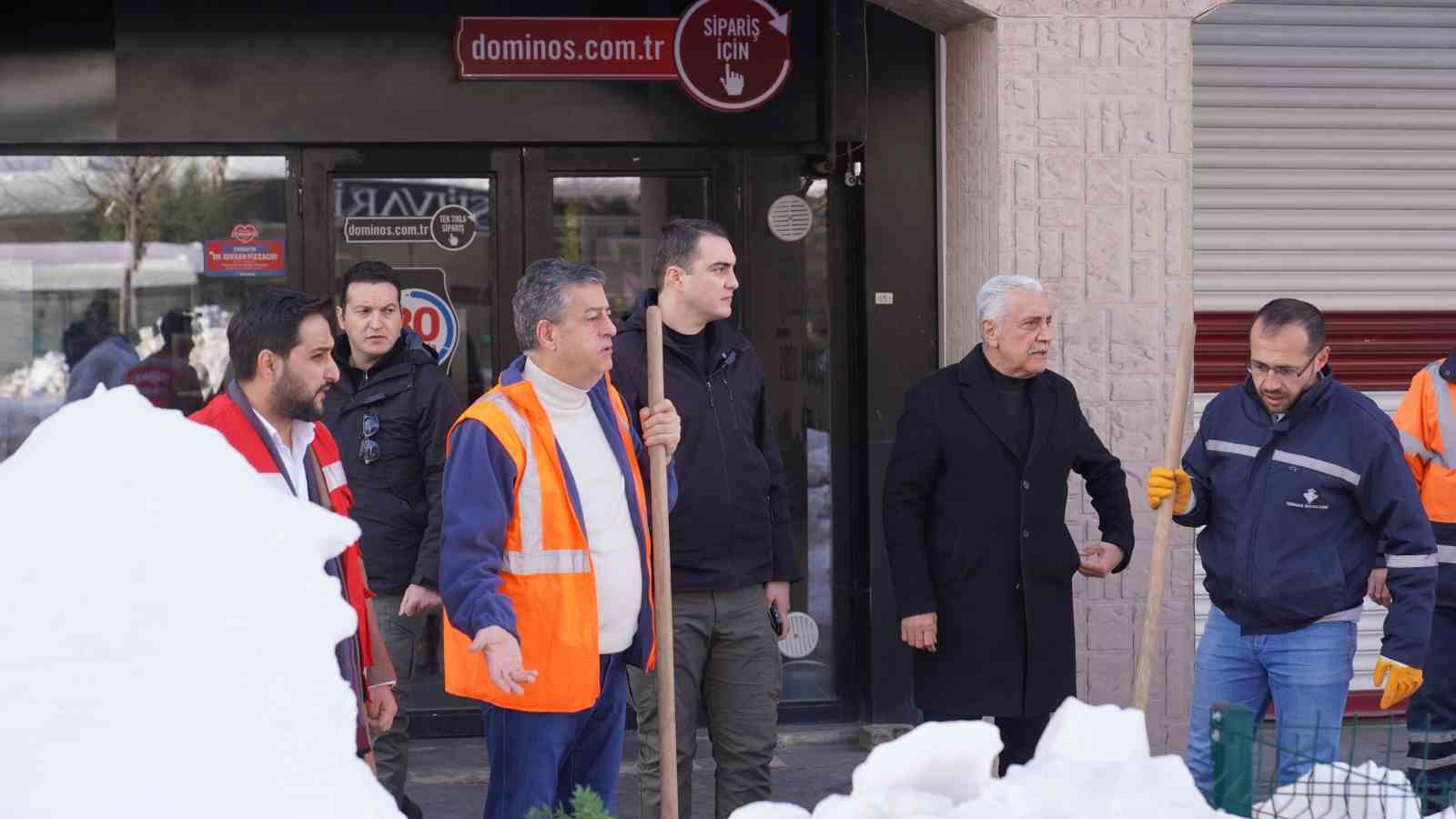 sirnakta kar temizliginde arac engeli 3 NGcuMhlW