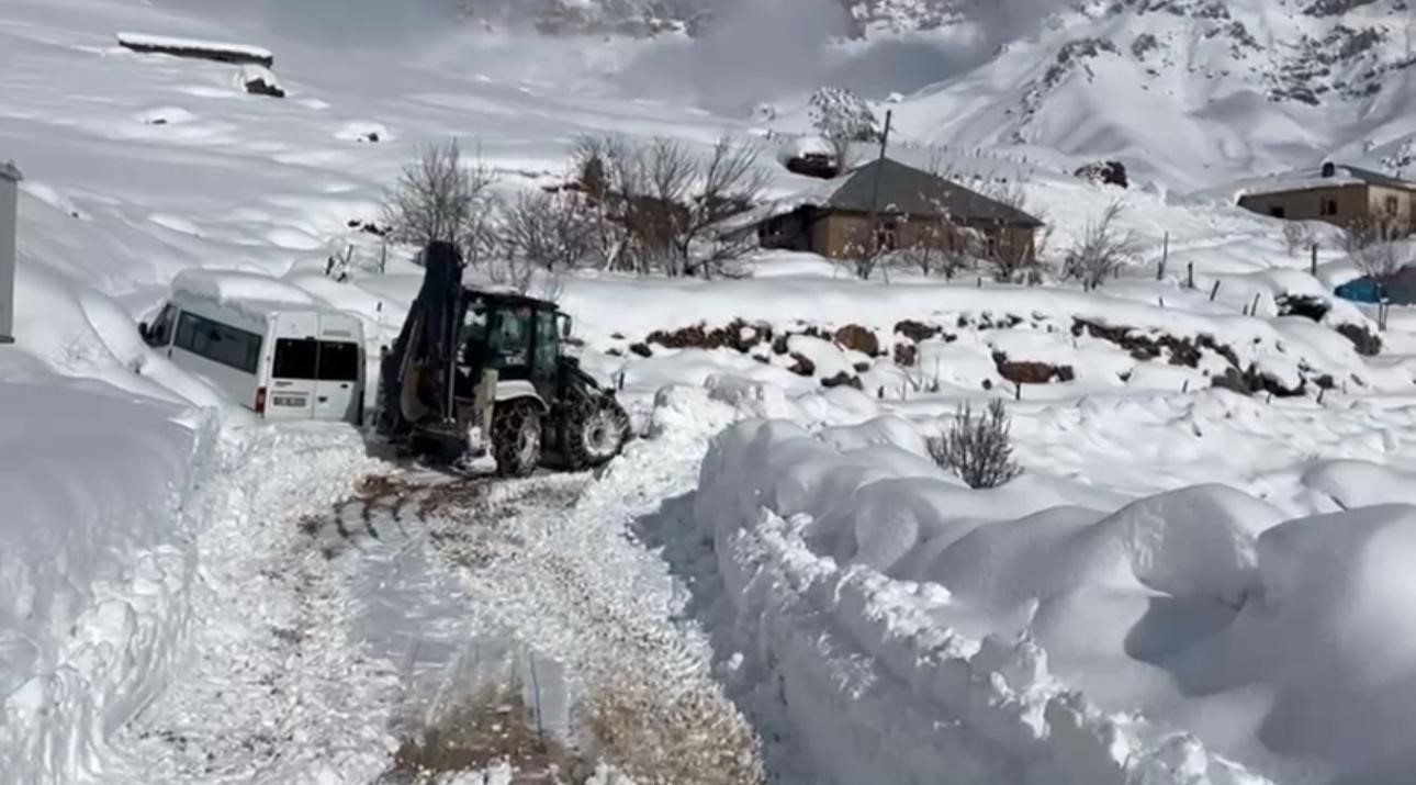 sirnakta karla mucadele calismalari devam ediyor 1 XMRh4B3Y
