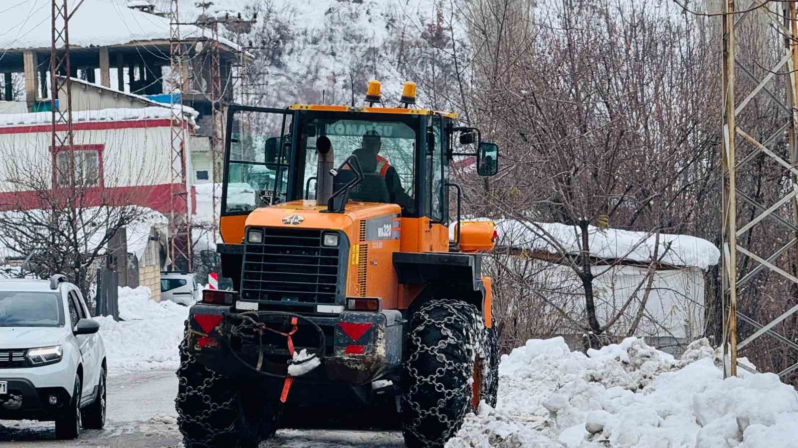sirnakta karli yollar ulasima aciliyor 2 i3PKwAhC