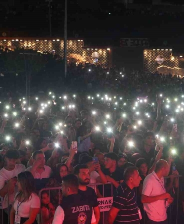 sirnakta-kultur-sanat-ve-genclik-festivali-15-bin-kisi-yaz-coskusuna-ortak-oldu-p4LKLxv9.jpg