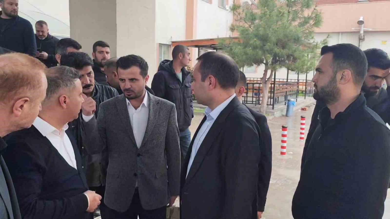sirnakta okul servisi sarampole devrildi 4u ogrenci 5 yarali 5 GIj3thKp