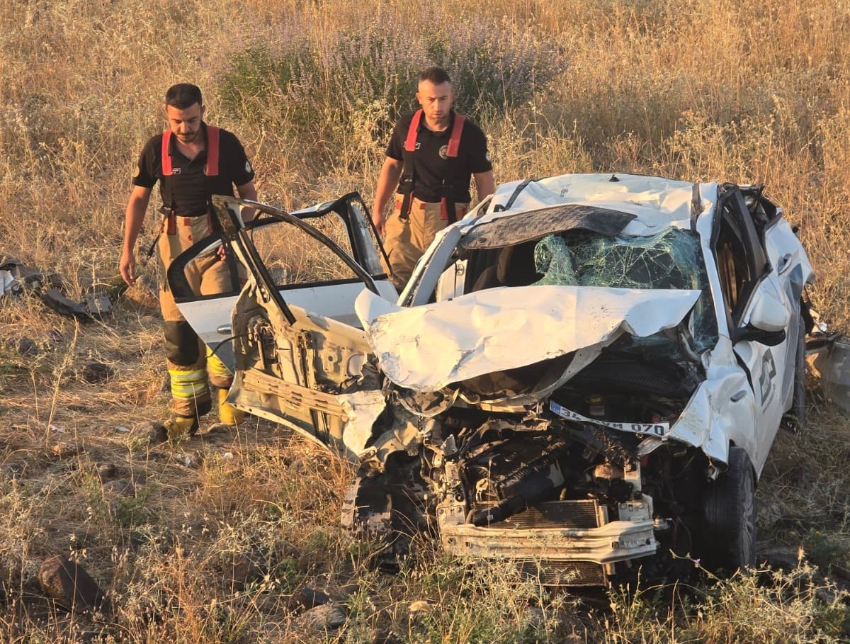 Şırnak’ta otomobil şarampole devrildi: 1 ölü, 2 yaralı 5 sirnakta otomobil sarampole devrildi 1 olu 2 yarali 1 zDDsSVsX