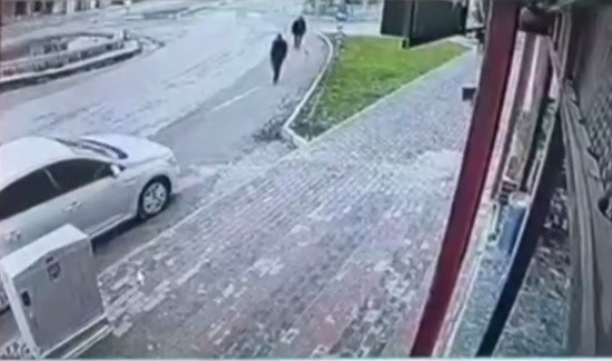 Şırnak’ta otomobil yayalara çarptı: 2 yaralı 5 sirnakta otomobil yayalara carpti 2 yarali 1 t9g4wLHi