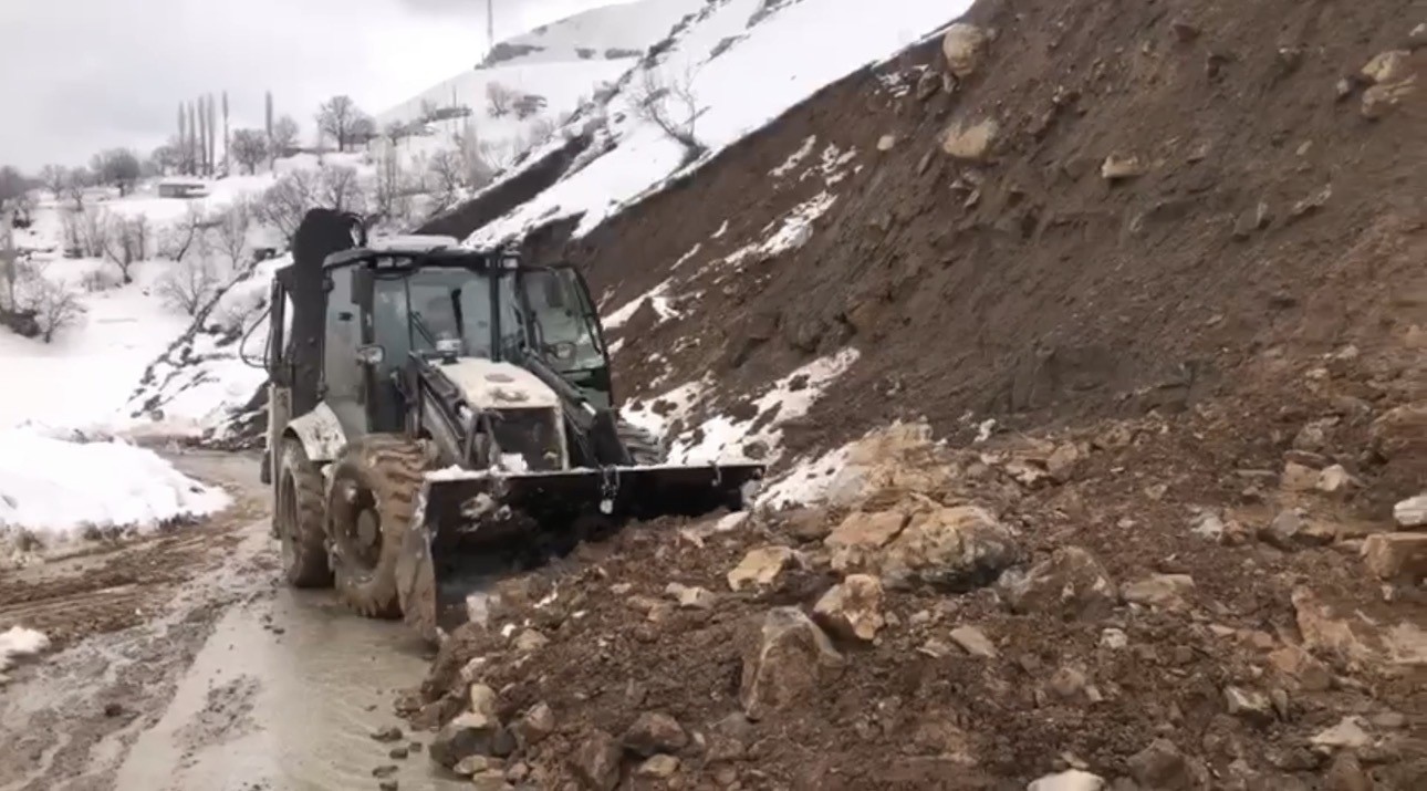 sirnakta sel sulari yollari kapatti 1 CaICRYc3