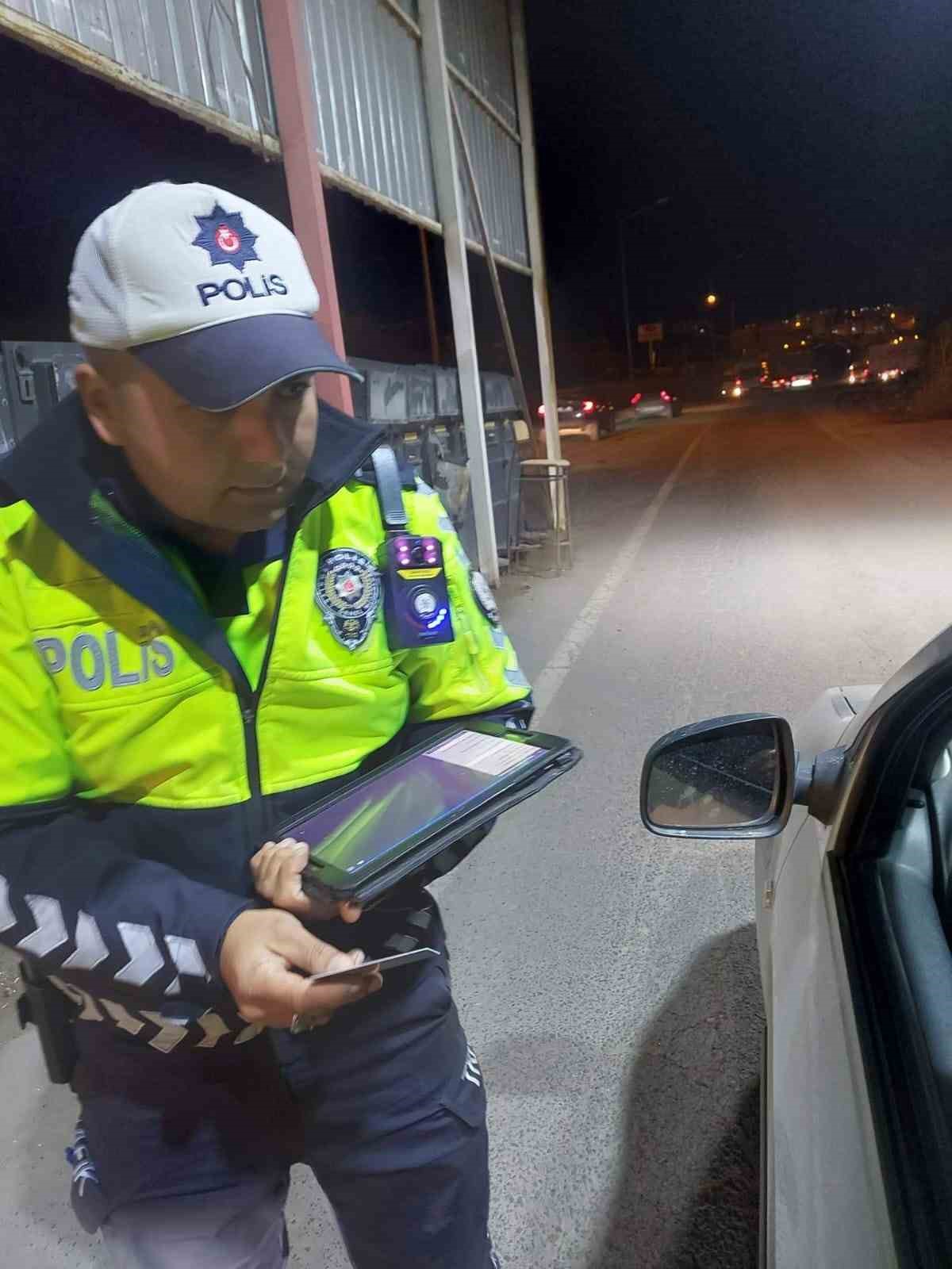 sirnakta trafik polisleri tam kadro kamerali gorevde 0 viFpqGvR