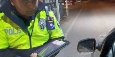 sirnakta-trafik-polisleri-tam-kadro-kamerali-gorevde-JYpkzCiv.jpg