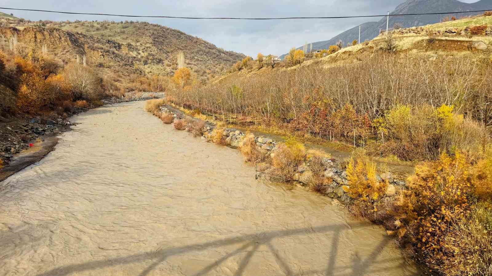 sirnakta yagis sonrasi hezil cayi costu suyun debisi yukseldi 4 NwT7RmHU