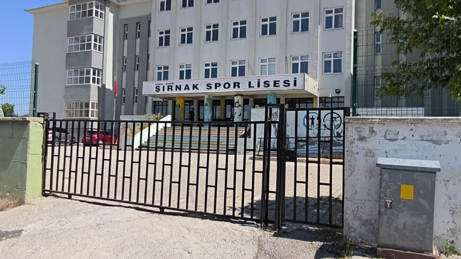 Şırnak’ta YKS heyecanı: Sınava geç kalanları emniyet yetiştirdi 7 sirnakta yks heyecani sinava gec kalanlari emniyet yetistirdi 3 gDuTvdbd