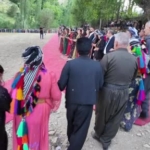 sirnakta-yuz-yillardir-suren-gelenek-baslara-takilan-pusiler-dugunlere-renk-katiyor-dj4gY5Vi.jpg