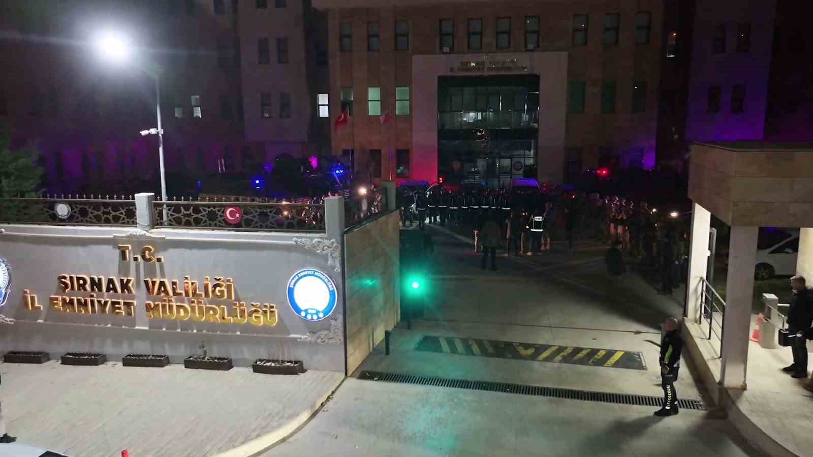 Şırnak’ta zehir tacirlerine nefes kesen şafak operasyonu 4 sirnakta zehir tacirlerine nefes kesen safak operasyonu 0