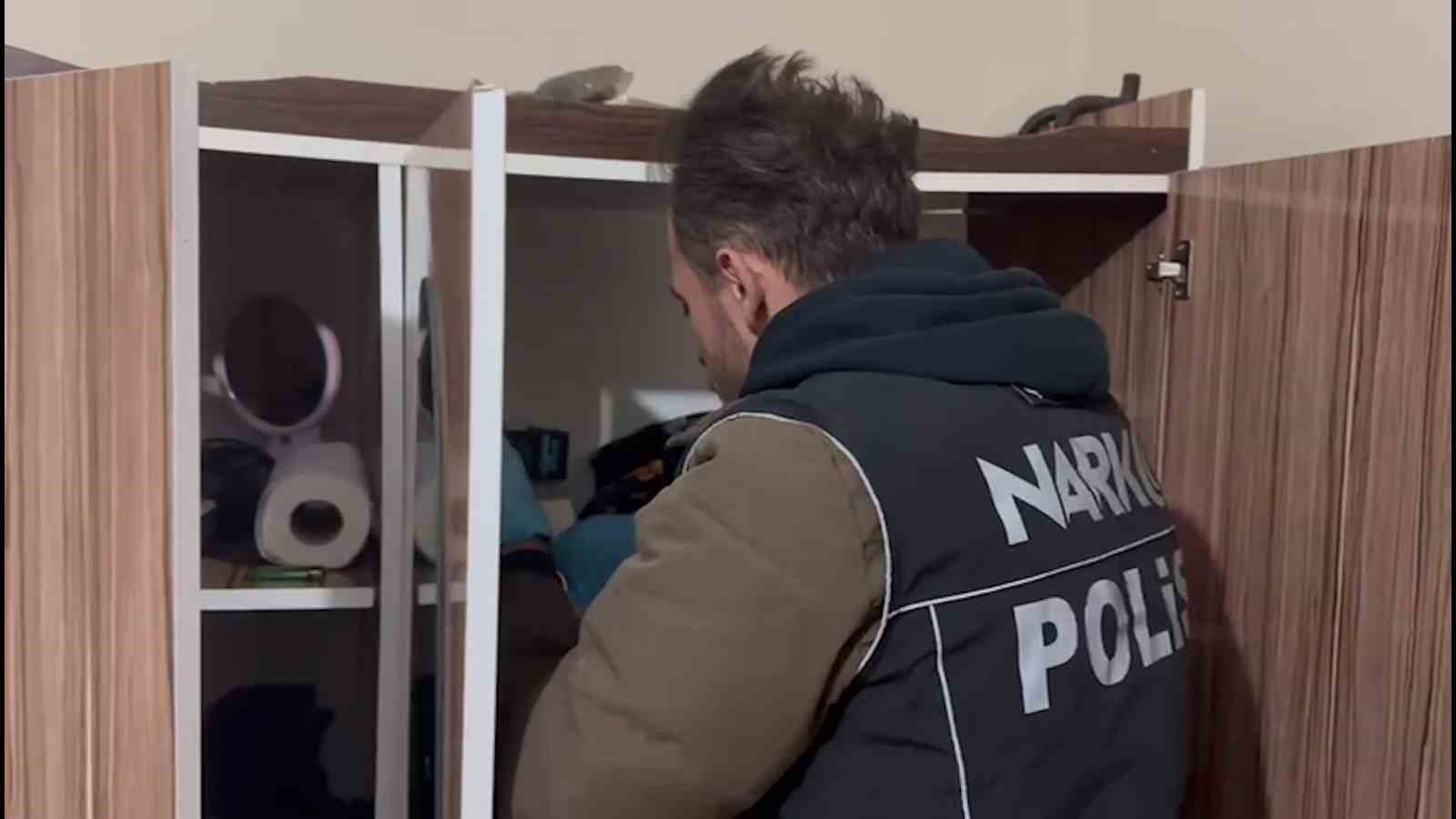 Şırnak’ta zehir tacirlerine nefes kesen şafak operasyonu 15 sirnakta zehir tacirlerine nefes kesen safak operasyonu 11 9WTQ4fsl
