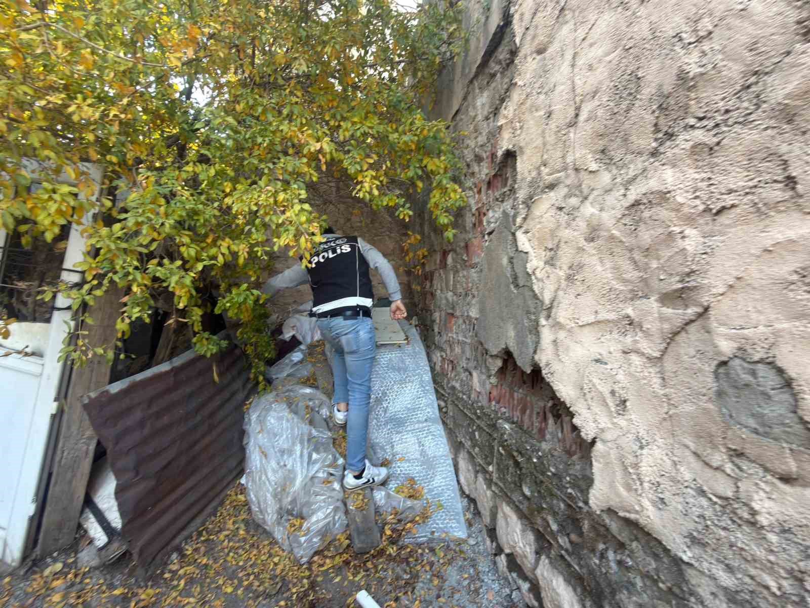 sirnakta zehir trafigine darbe 854 gozalti 62 tutuklama 1 D85SqR9z