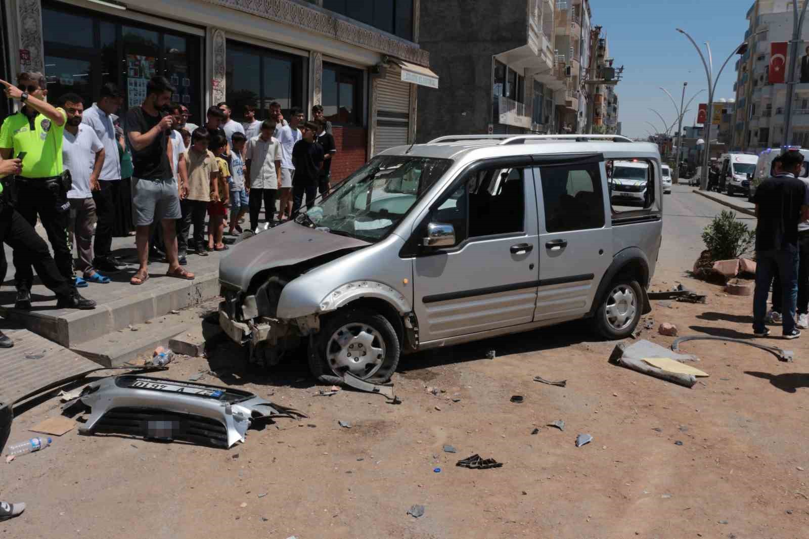 sirnakta zincirleme trafik kazasi 4 yarali 1 lC1i2GKL