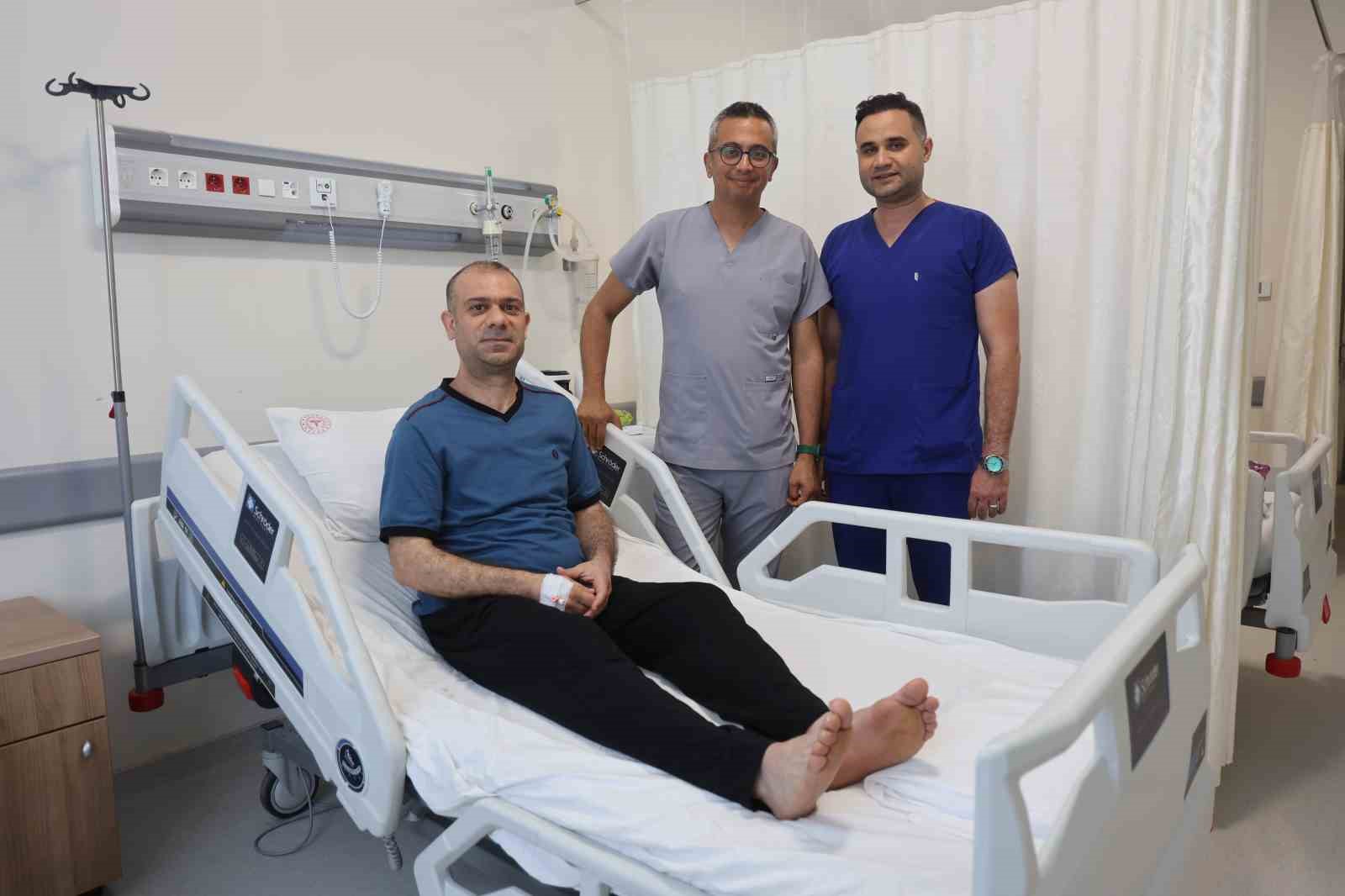 sirtindaki 10 yillik kitlenin icinden 1 bucuk kilogramlik tumor cikti 0 wyyA4vn2
