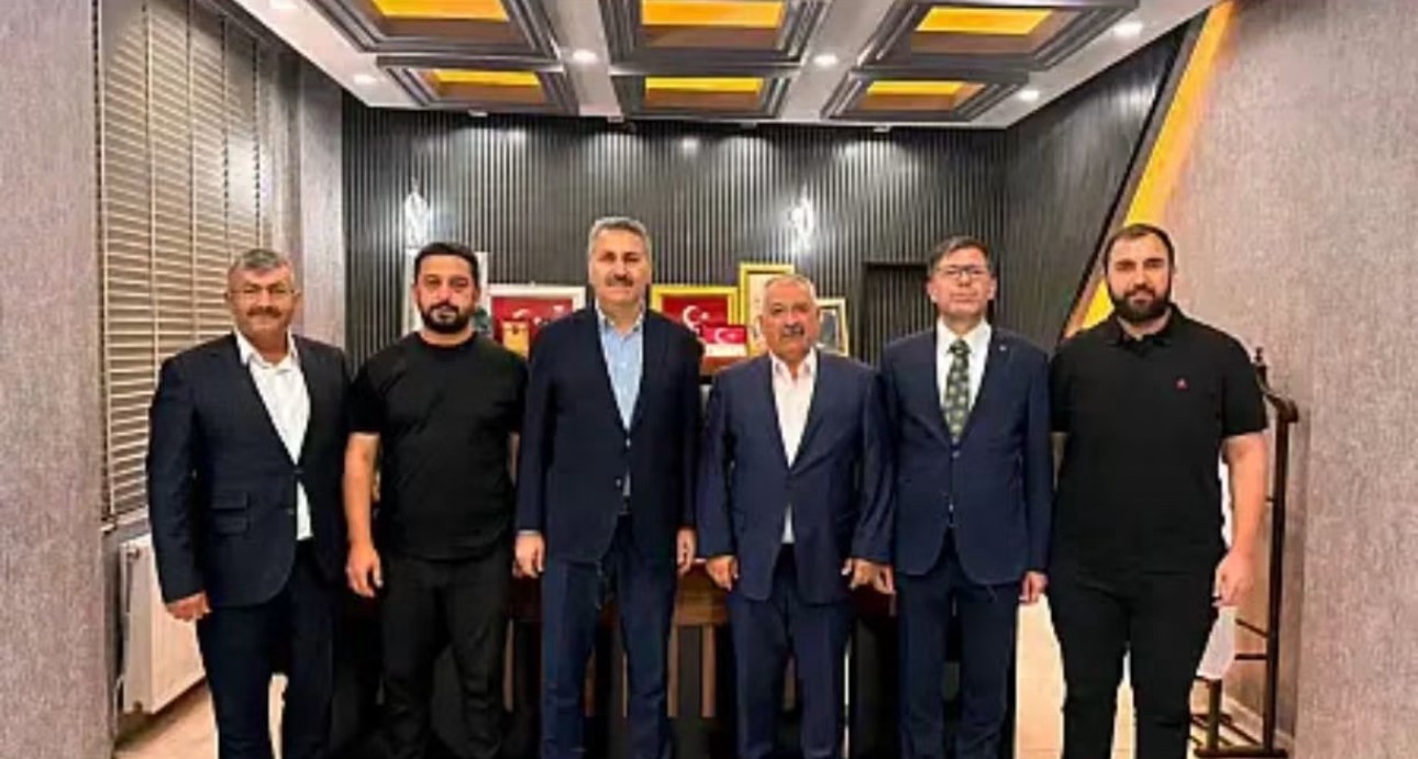 sirvan belediye baskanligina kemal cecen secildi 0