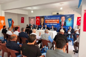 CHP Genel Başkanı Özel, memleketinde kabir ziyaretlerinde bulundu 1 thumbnail