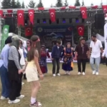 sis-yagmur-camur-dinlemediler-116-yillik-gelenegi-yasattilar-6VHpqBGV.jpg