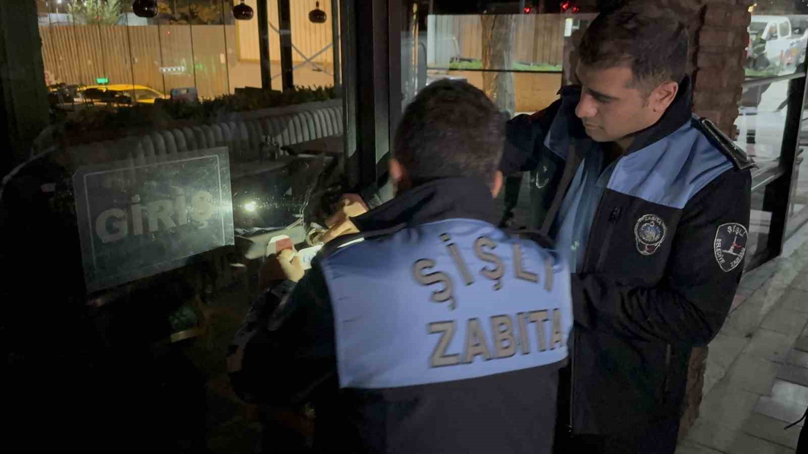 sislide 25 kisinin zehirlenme suphesiyle hastanelik olmasinin ardindan restoran muhurlendi 4 cdUCa7j8