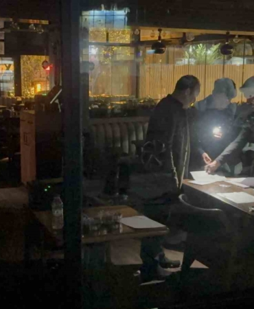 sislide-25-kisinin-zehirlenme-suphesiyle-hastanelik-olmasinin-ardindan-restoran-muhurlendi-rFsERVha.jpg