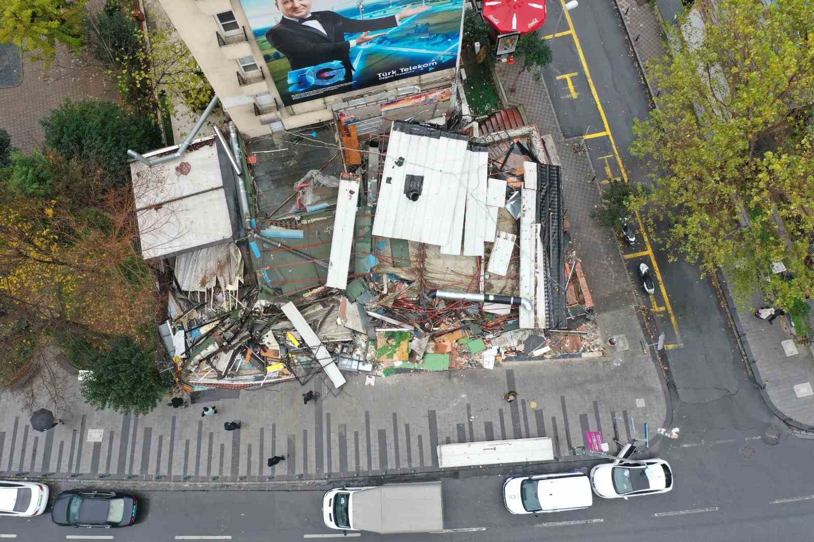 sislide 25 kisinin zehirlenmesi iddiasiyla gundeme gelen restoran yikildi 2 ezHvRW37