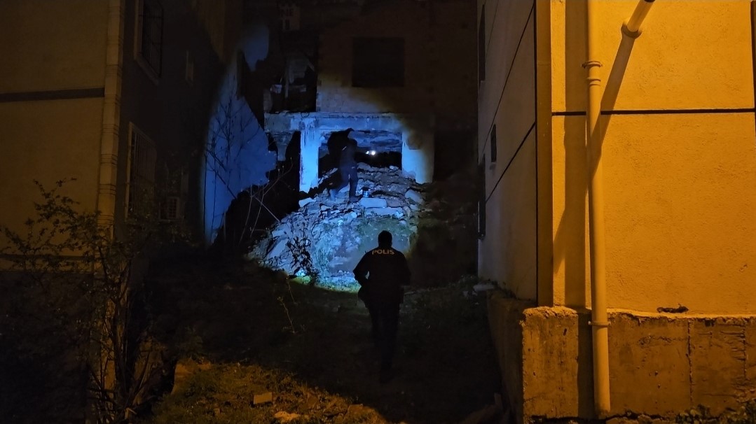 Şişli’de metruk binada ölü bulunan şahsın kimliği belli oldu 9 sislide metruk binada olu bulunan sahsin kimligi belli oldu 5