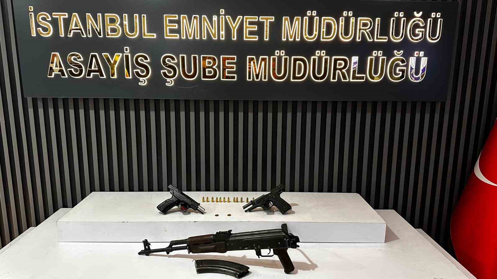 sislide plazaya silahli saldiriyla ilgili 5 supheli yakalandi 1 YJSnZeTj