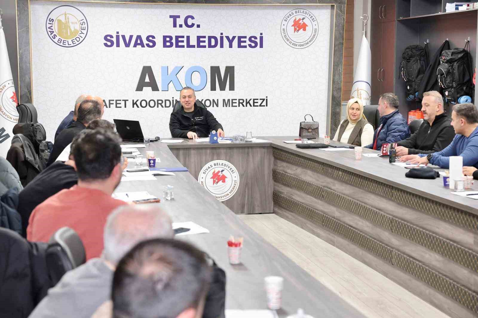 sivas belediyesi 65 mahalleye es zamanli mudahale etti 3