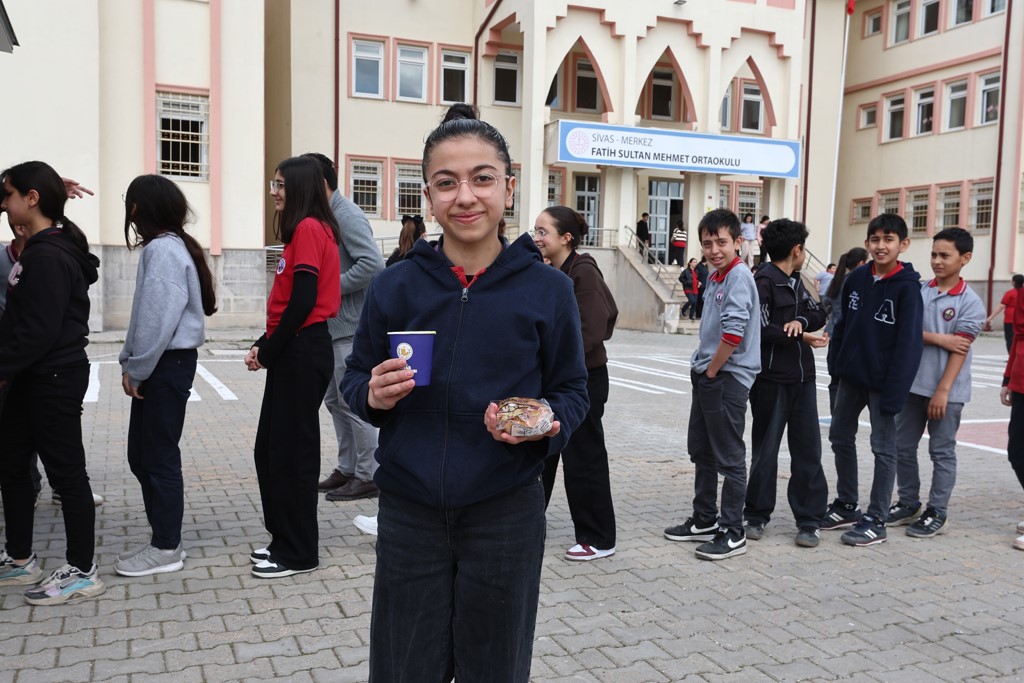 sivas belediyesinden ogrencilere beslenme destegi 2