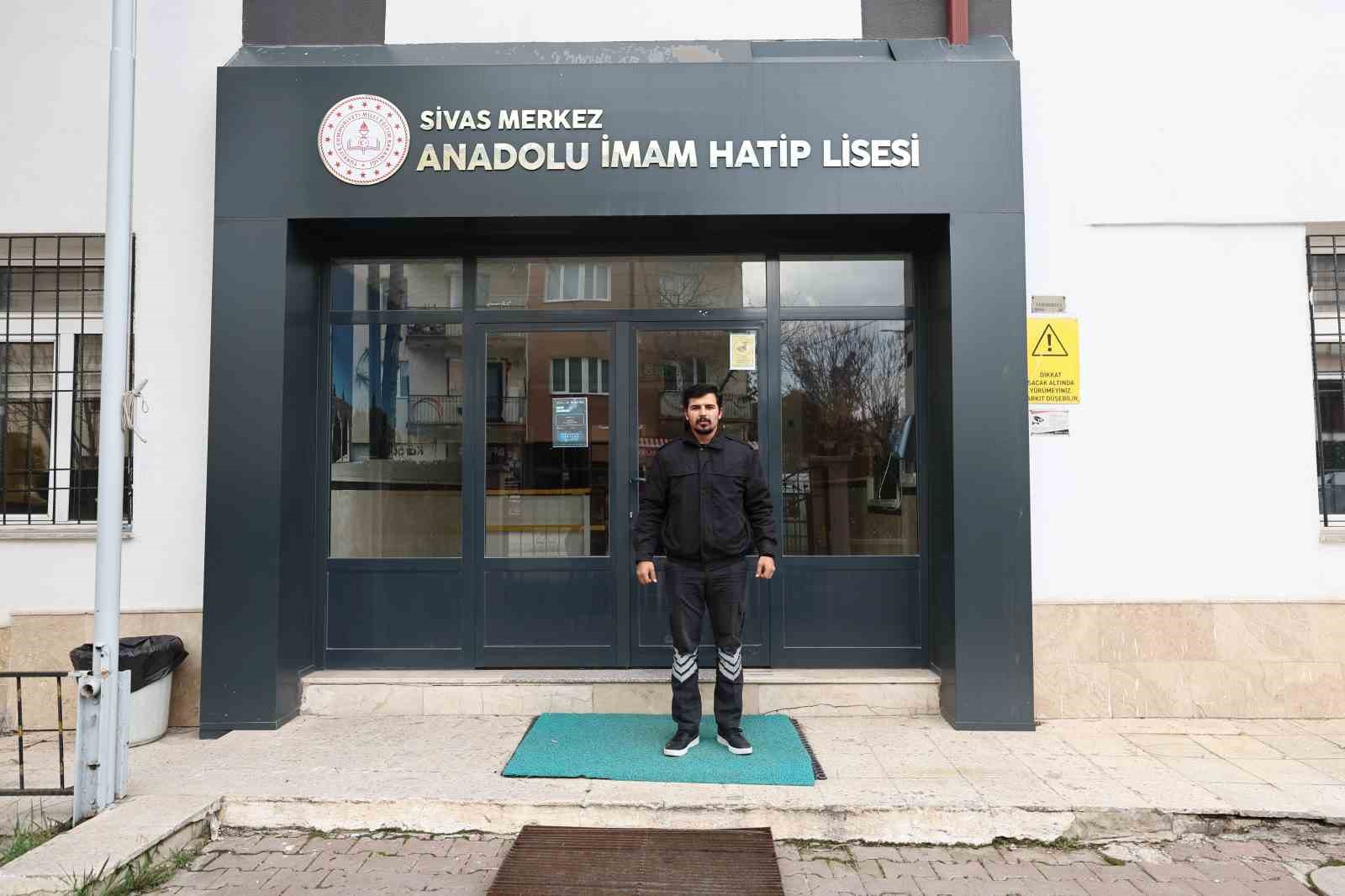 Sivas Belediyesi’nden Türkiye’ye örnek olacak okul uygulaması 7 sivas belediyesinden turkiyeye ornek olacak okul uygulamasi 3 skKBGs8I