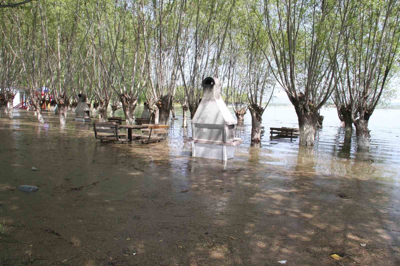 sivas ile giresunun arasinda yer alan 64 kmlik baraj dolup tasti 1