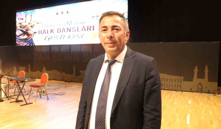 sivas-ve-mersin-isbirliginde-folklorlar-harmanlandi-GxCYAxwN.jpg