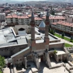 sivas-yasayan-miras-soleni-coskusuyla-basladi-hpvHhxgp.jpg