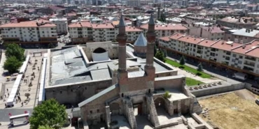 sivas-yasayan-miras-soleni-coskusuyla-basladi-hpvHhxgp.jpg