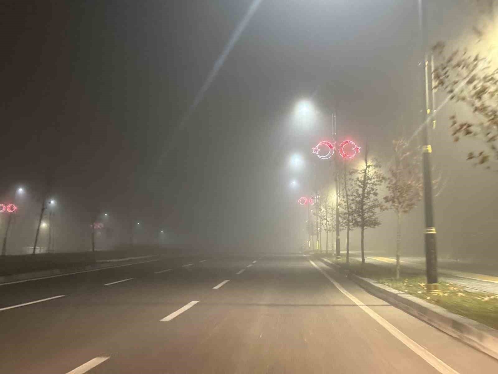 sivas yogun sise gomuldu araclar gorunmez hale geldi 6